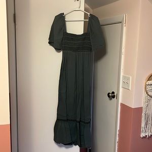 La lavon tie back green midi dress small